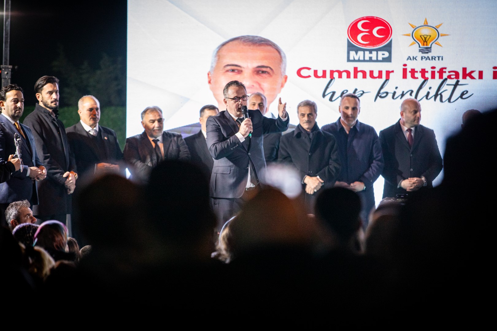 AK PARTİ İL BAŞKANI TEVER: ADAYIMIZ BİZİM TURGUT'TUR, HEP BERABER SAHİP ÇIKACAĞIZ